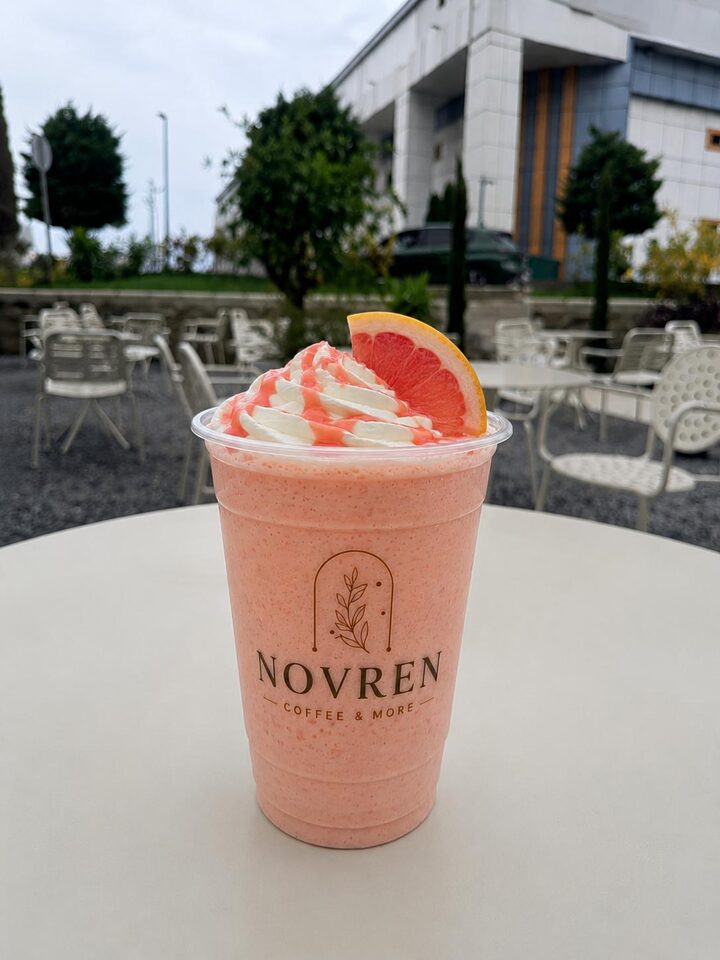 Grapefruit Milkshake