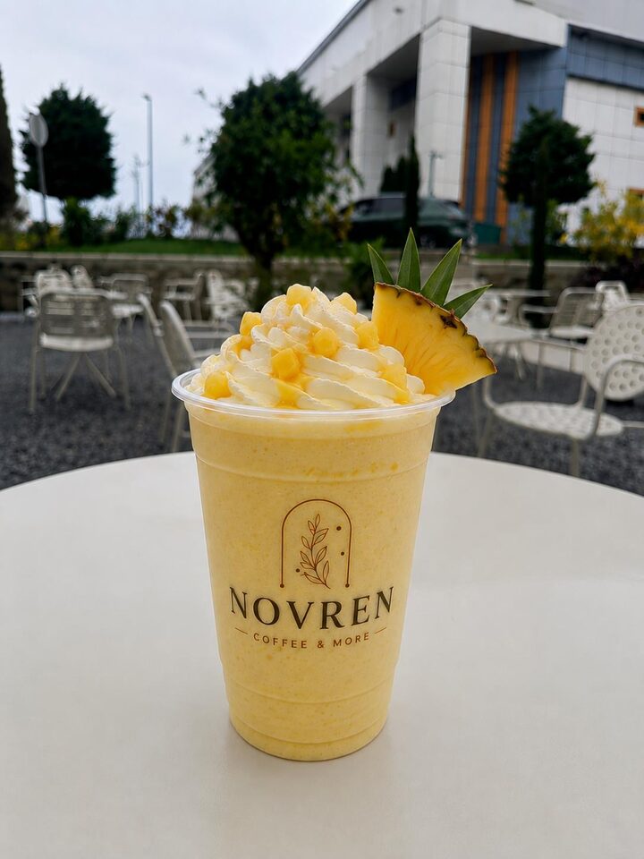 Pineapple Milkshake